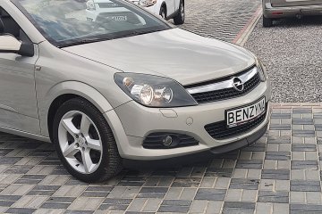 Opel Astra TwinTop 1.8 Cosmo